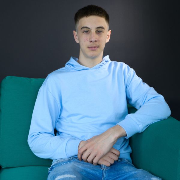 Raphael Schneider